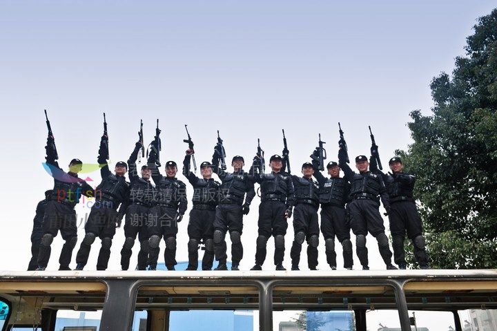 特警的生活照 真实写真